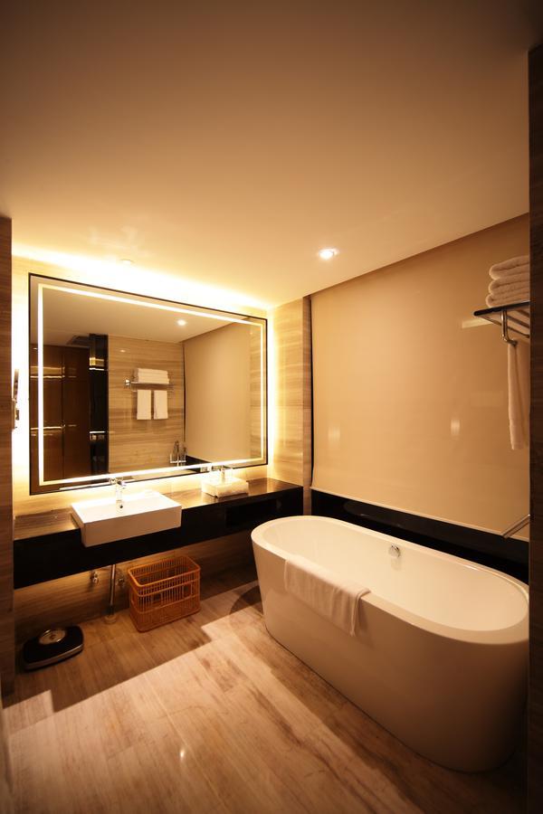 Shenglong Jianguo Hotel Haiyang Haiyang  Buitenkant foto